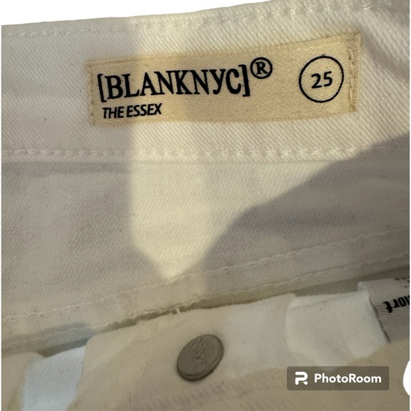 BLANKNYC SHORTS WHITE DESTROYED SIZE 25  THE ESSEX ZIPPERED - Picture 3 of 4